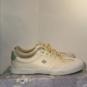 Sperry Top-Sider Cream and Green Sneakers